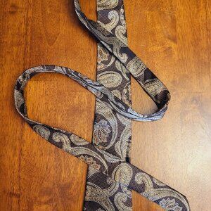 Emilio Ponti ~ Vintage, XL Paisley Pattern Necktie ~ Excellent Condition